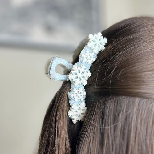 Decoden Hair Claw — White Snowflake