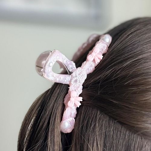 Decoden Hair Claw — Pink, view 1 of 5