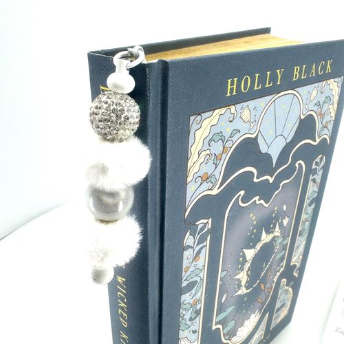 Beaded Bookmark — White Feather, Fluffy Bow & Pearl