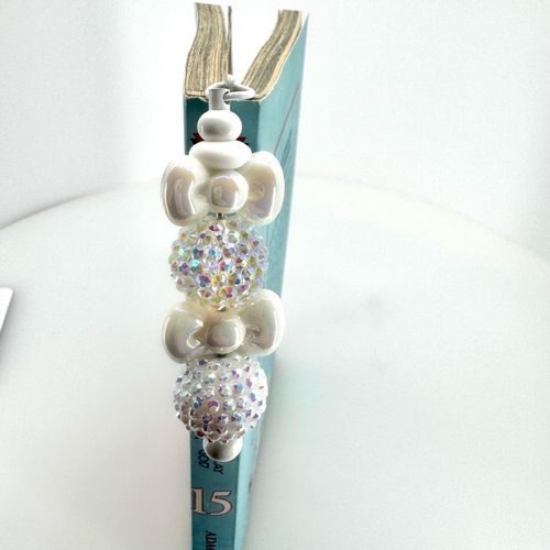 Beaded Bookmark — White Feather Pearl Bows